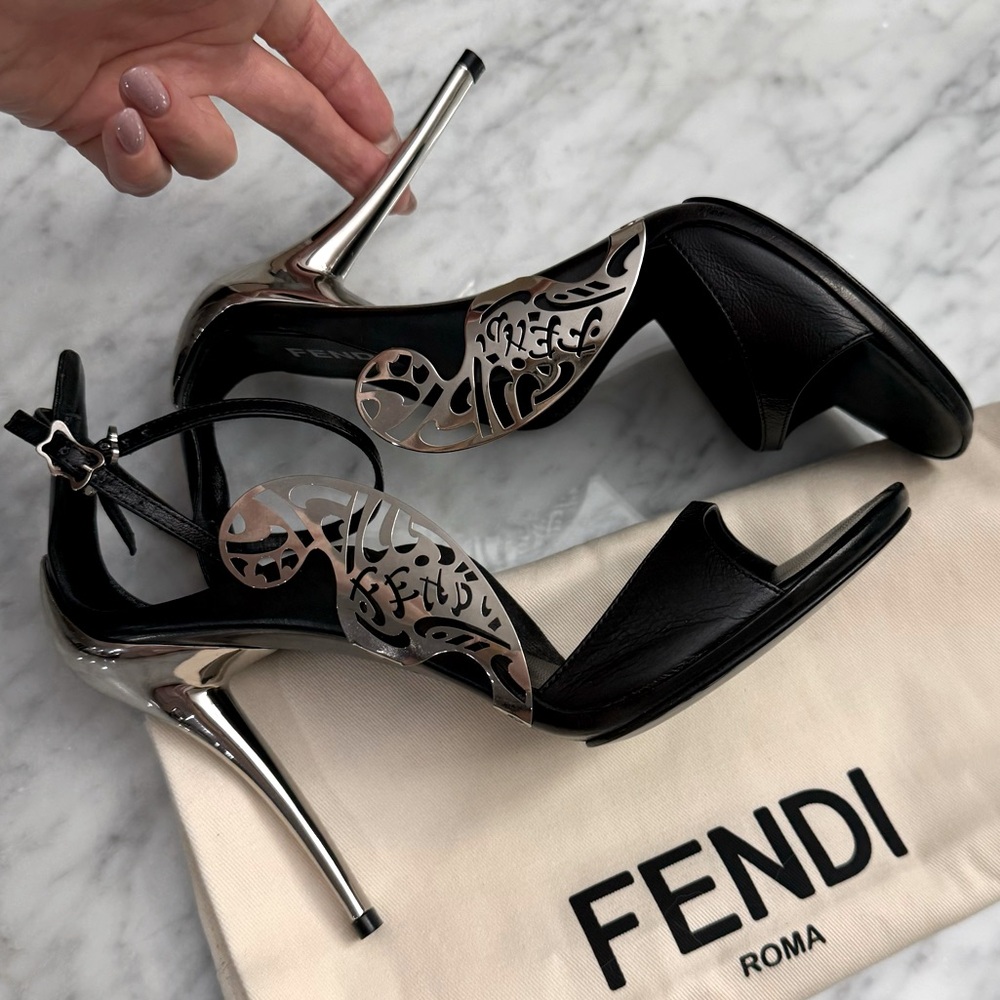 Very Rare gorgeous sexy FENDI silver chrome heel sandals oriental